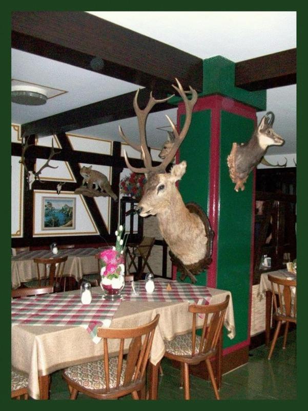 Hotel-Restaurant Johanniskreuz Trippstadt Bagian luar foto
