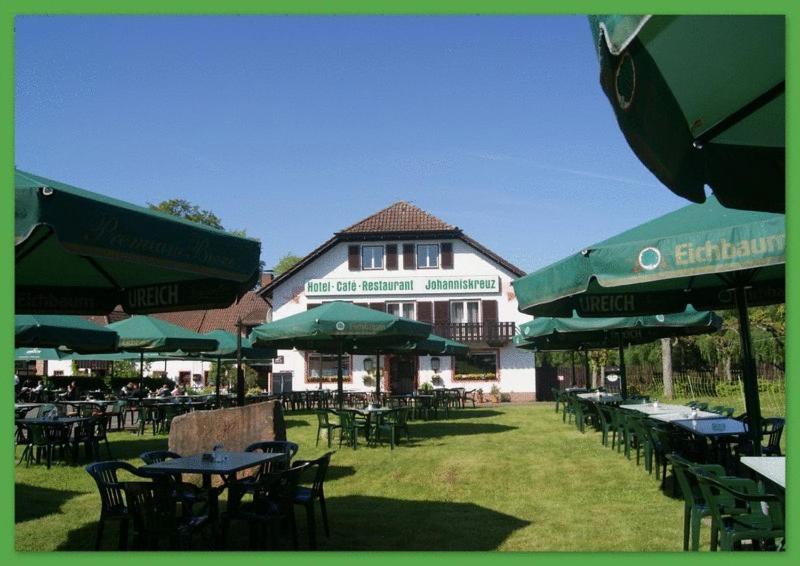 Hotel-Restaurant Johanniskreuz Trippstadt Bagian luar foto