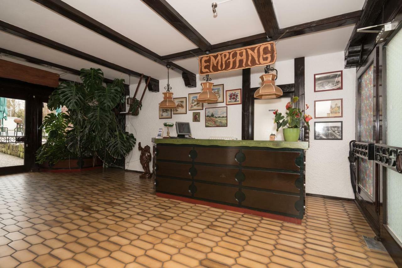 Hotel-Restaurant Johanniskreuz Trippstadt Bagian luar foto