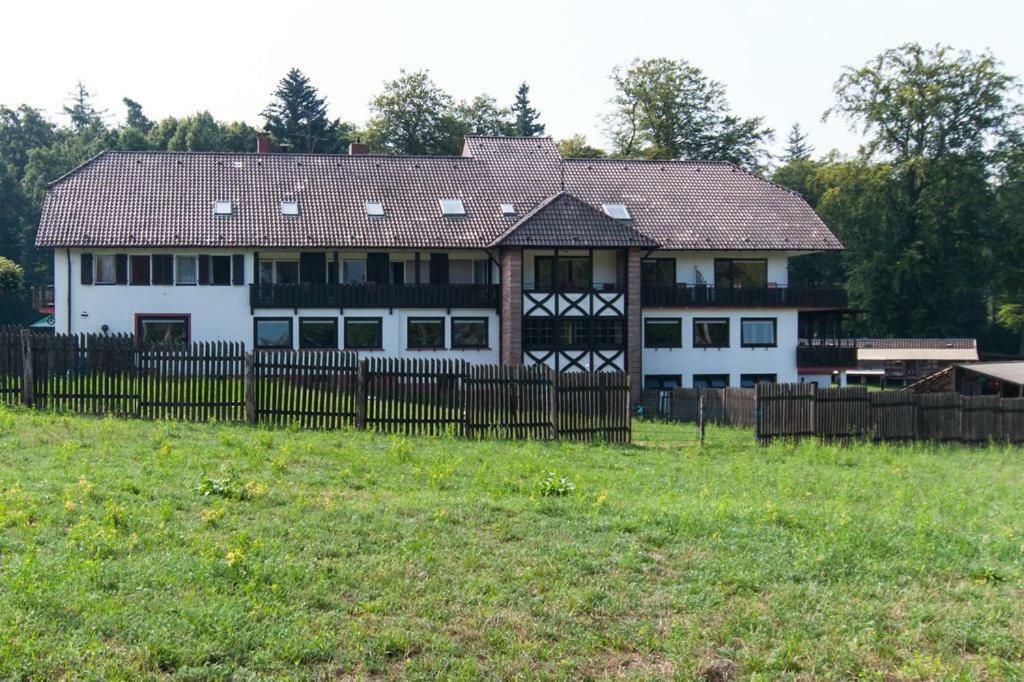 Hotel-Restaurant Johanniskreuz Trippstadt Bagian luar foto